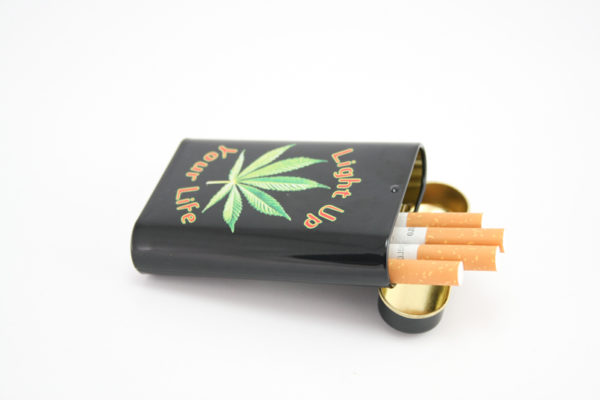 Rasta Cigarette Case Leaf Light Up your Life