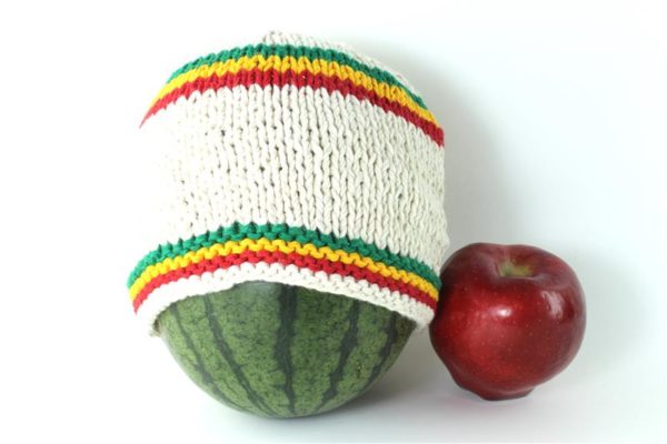 Short Beanie Rasta Knit White Beannie Green Yellow Red Stripes Middle and Bottom